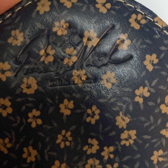 Patricia Nash wallet - Picture 2 of 5